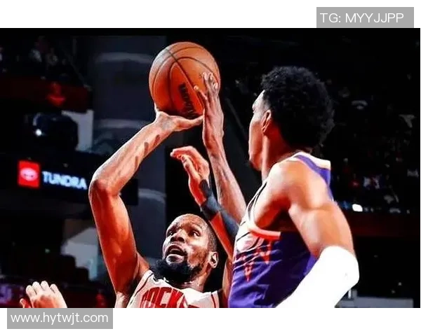 火箭队与达拉斯独行侠激战正酣谁能在NBA赛场上笑到最后 火箭队与达拉斯独行侠激战正酣谁能在NBA赛场上笑到最后