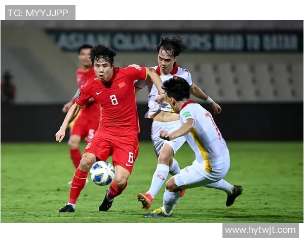 越南队与阿联酋队在23岁以下足球赛中激烈对决，谁能胜出成为焦点